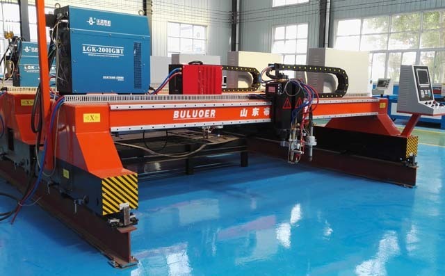 龍門式數(shù)控等離子切割機 龍門式數(shù)控等離子切割機