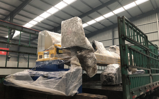 龍門式雙等離子火焰切割機發往遼寧 龍門式雙等離子火焰切割機發往遼寧