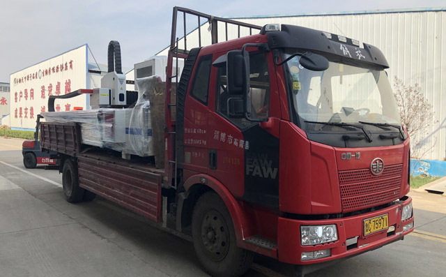 6403月30日發(fā)貨CE 6403月30日發(fā)貨CE