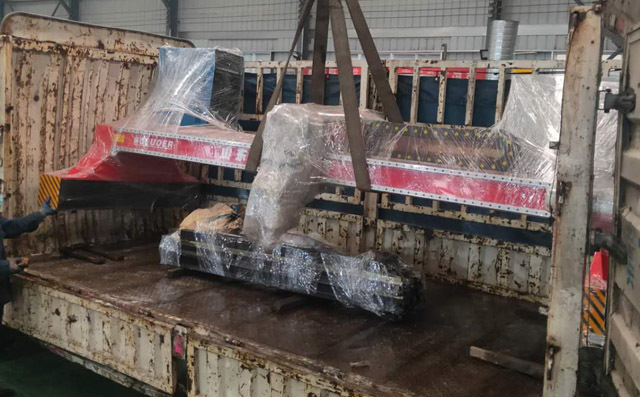 龍門切割機(jī)發(fā)往河北滄州 龍門切割機(jī)發(fā)往河北滄州