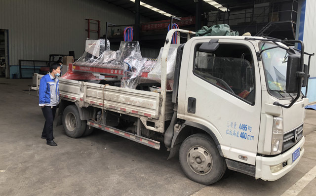 龍門切割機(jī)發(fā)往河北邯鄲 龍門切割機(jī)發(fā)往河北邯鄲