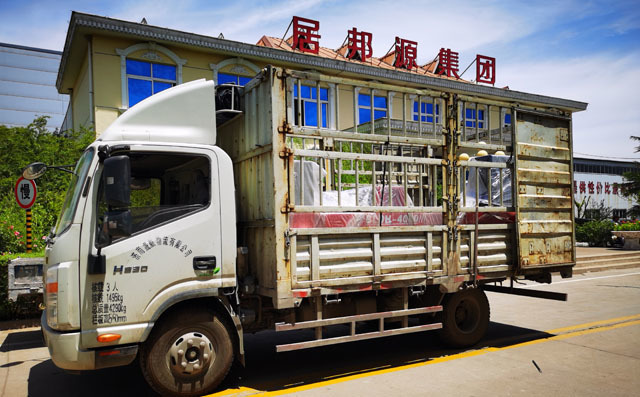 龍門式切割機發往遼寧葫蘆島地區 龍門式切割機發往遼寧葫蘆島地區