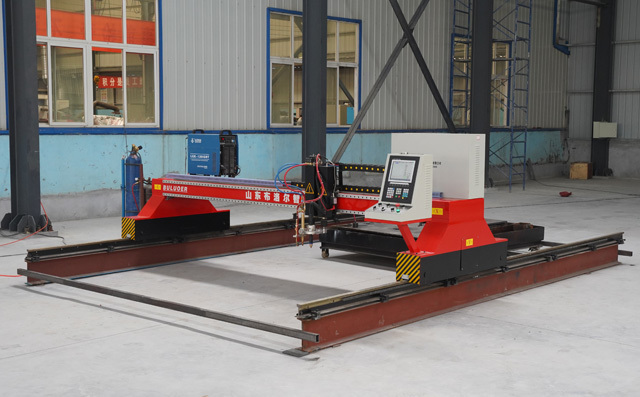 經(jīng)過特殊工藝處理的龍門切割機 經(jīng)過特殊工藝處理的龍門切割機