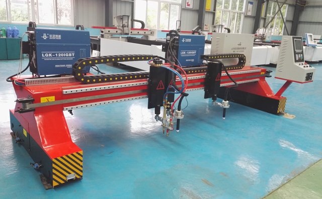 雙等離子切割機(jī) 雙等離子切割機(jī)