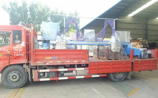 龍門式切割機發往山西,助力于鋼結構行業制造 龍門式切割機發往山西,助力于鋼結構行業制造